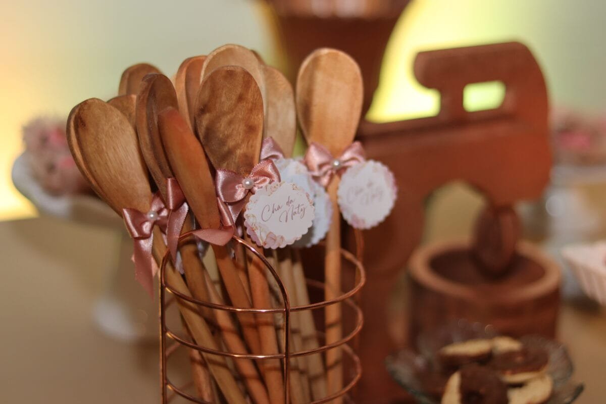 Colher de pau lembrancinha decorativa de Chá de Panela