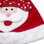 Vista frontal da Touca Papai Noel Aveludada vermelha com aplicação em relevo e acabamento macio para festas de Natal.