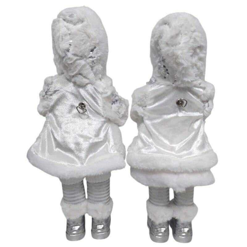 Casal de crianças decorativas natalinas com movimento, toque musical por chave de corda e acabamento luxuoso em tecido de alta qualidade.
